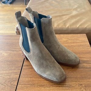 Steve Madden Rhiannon Chelsea boot size 7.5